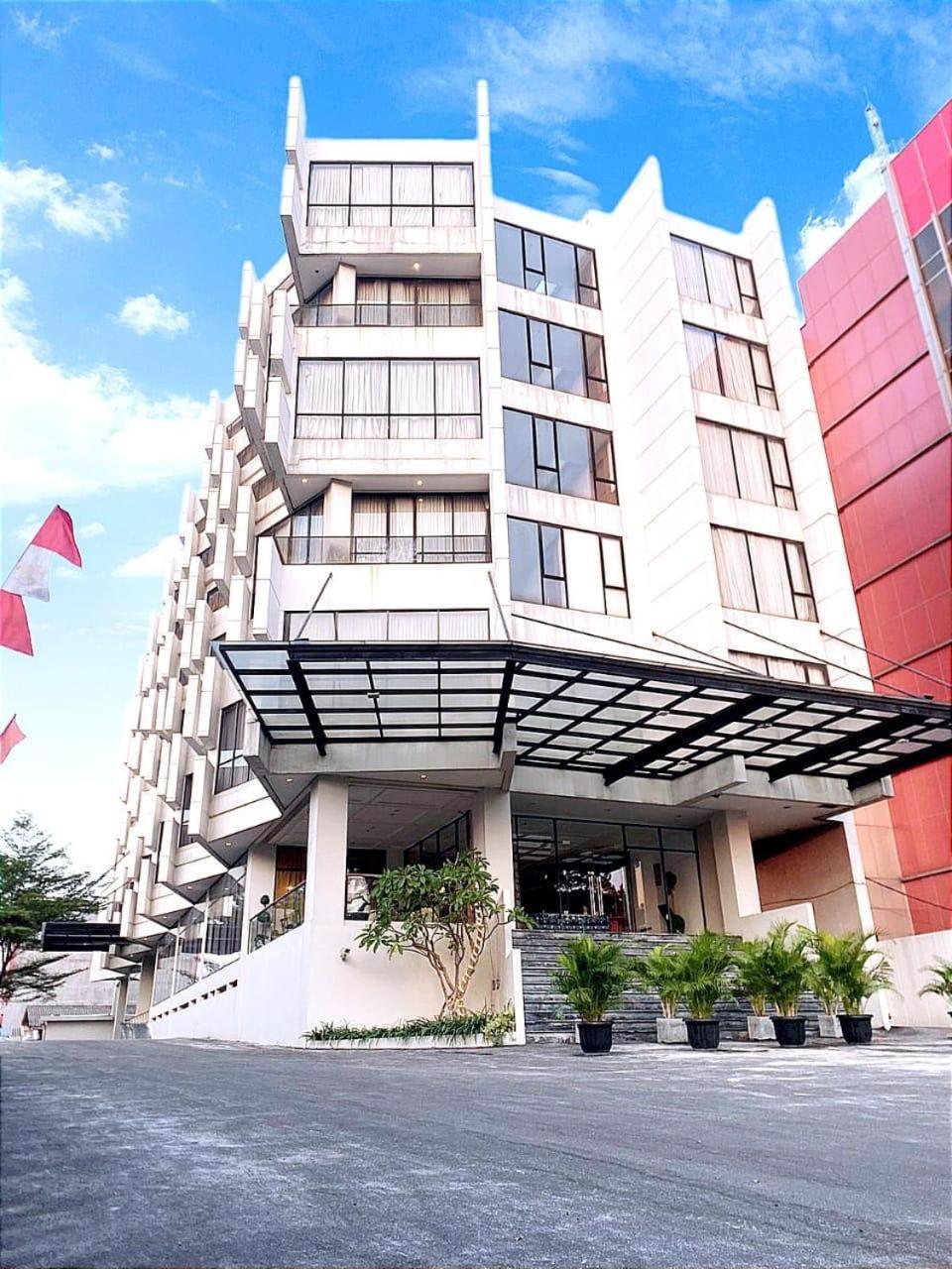 Rivoli Hotel Jakarta Luaran gambar