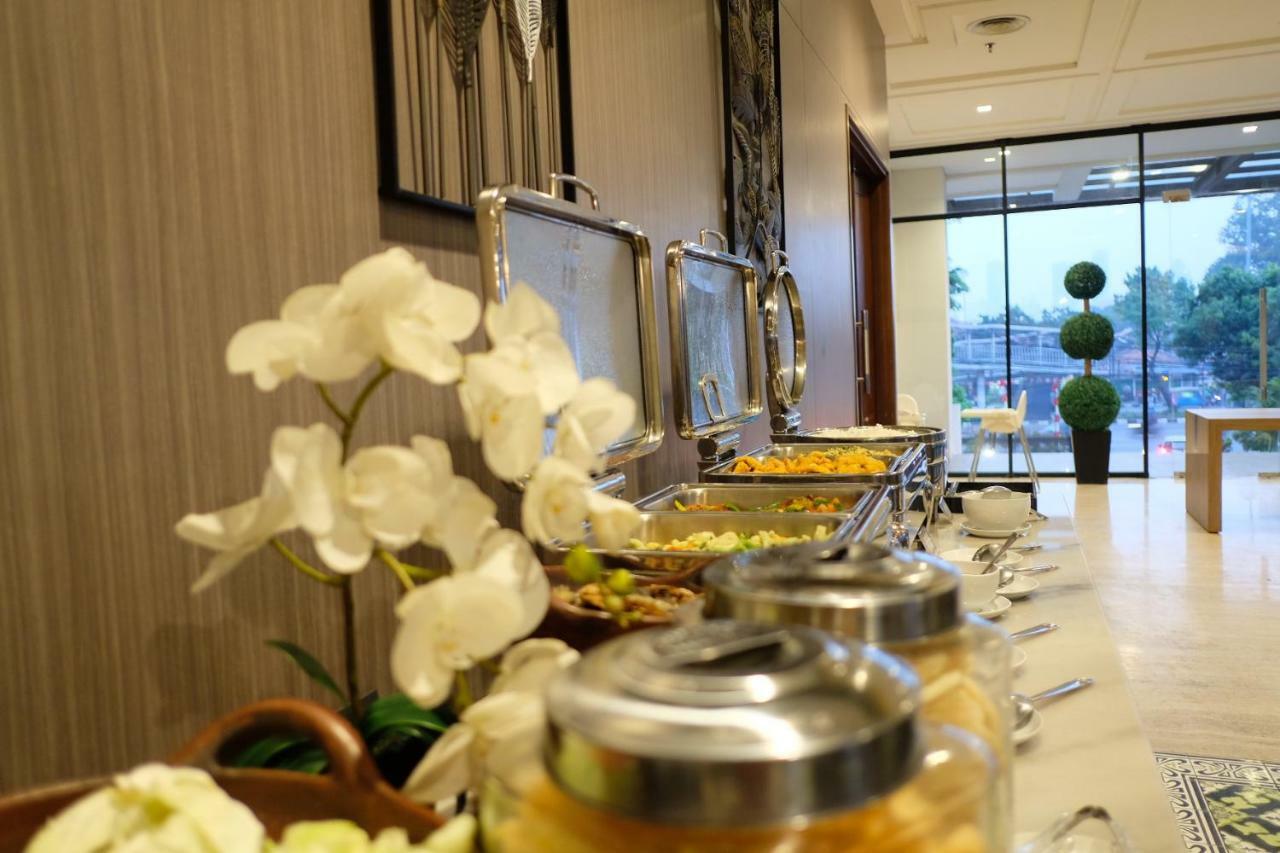 Rivoli Hotel Jakarta Luaran gambar